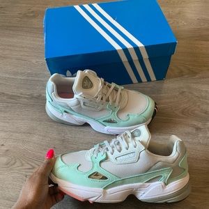 Falcon Grey/Green Adidas